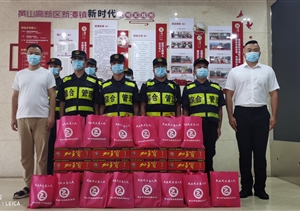 黃山市高新區(qū)新潭鎮(zhèn)領(lǐng)導(dǎo)慰問宗保隊員