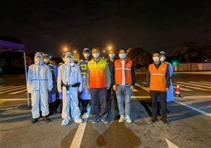 惠南鎮(zhèn)領導看望慰問宗保公司員工