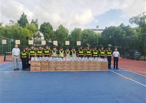 宗保公司開展高溫慰問“送清涼”活動(dòng)—公司領(lǐng)導(dǎo)看望慰問員工